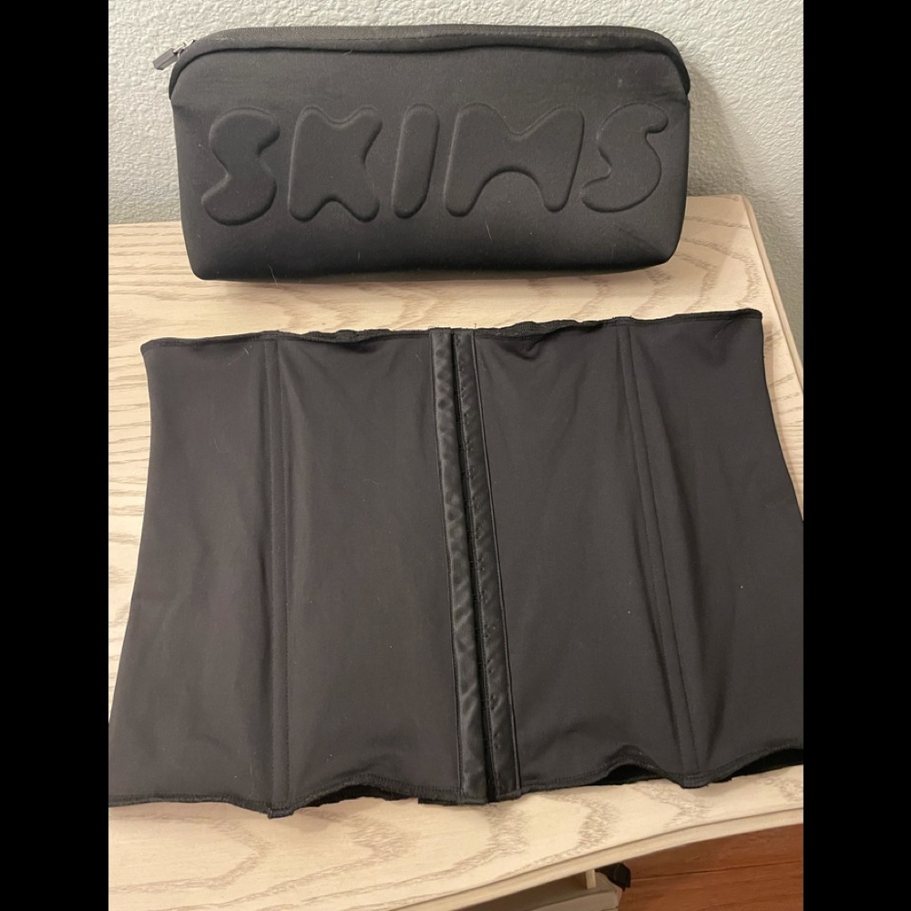 SKIMS Black Waist Cincher Shapewear